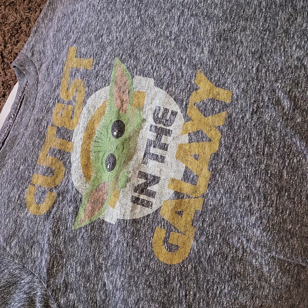 Baby Yoda t-shirt